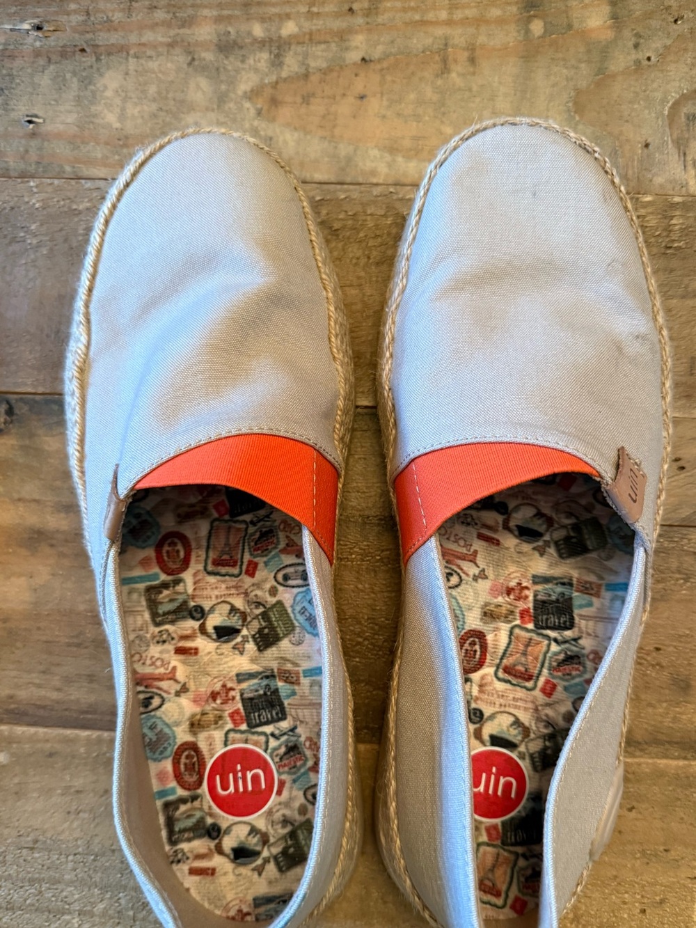 UIN Casual Canvas Slip-Ons in Beige with Orange Accent